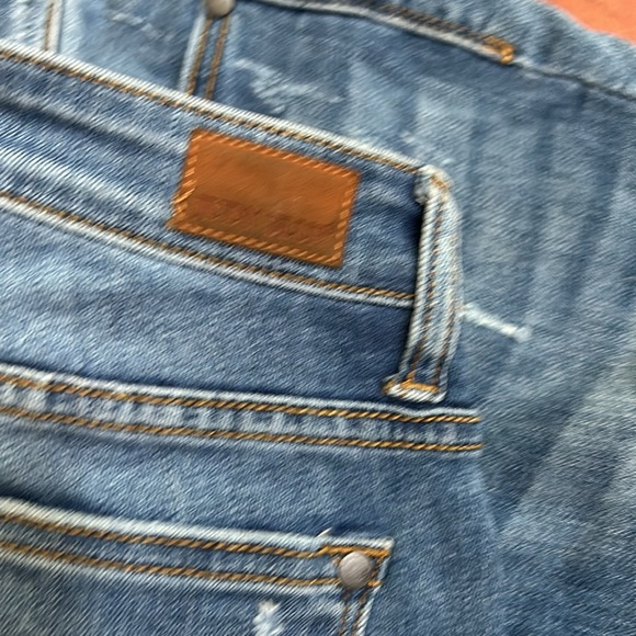 Women’s Judy Blue Distressed Skinny Jeans - Picture 7 of 9